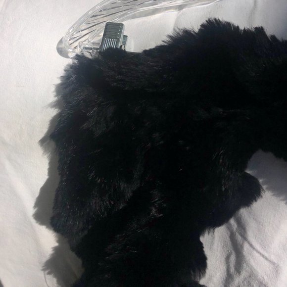 Fur Black Scarf - Picture 2 of 5